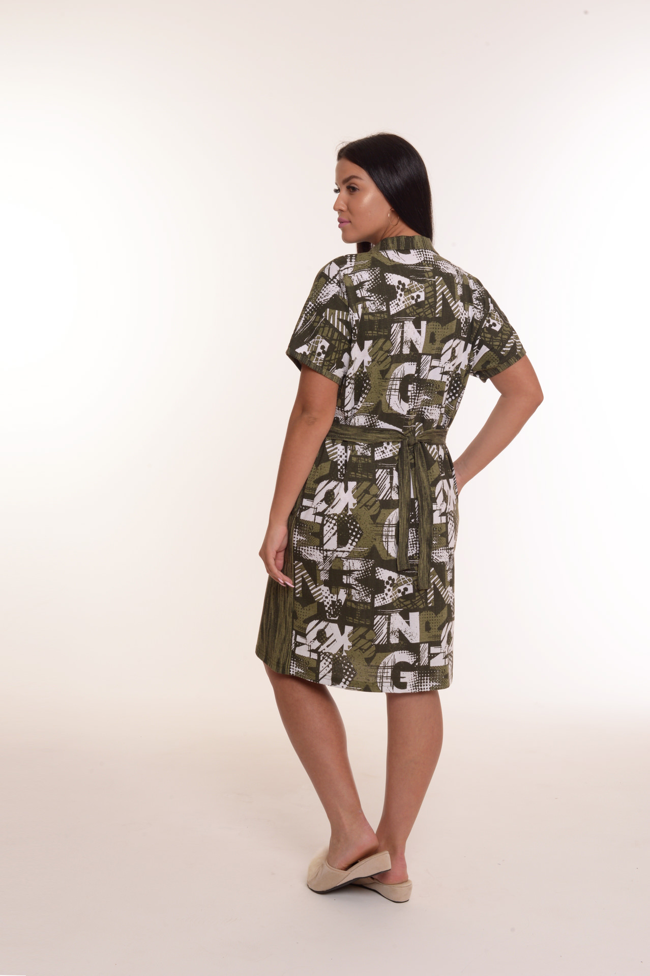 Фото товара 21396, хлопковый халат на пуговицах 